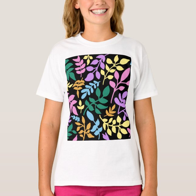 Colorful foliage in black background T-Shirt (Vorderseite)