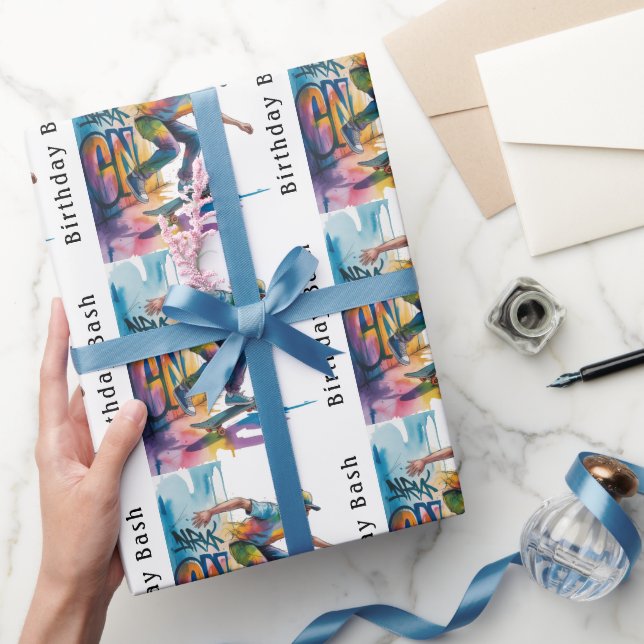 Colorful Graffiti Skateboarder Birthday Bash  Geschenkpapier (Schenken)