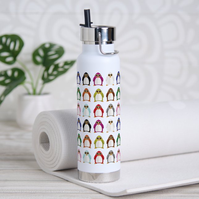 Colorful Penguin Pattern Fun Whimsical Cute Animal Trinkflasche (Yoga (gedreht)