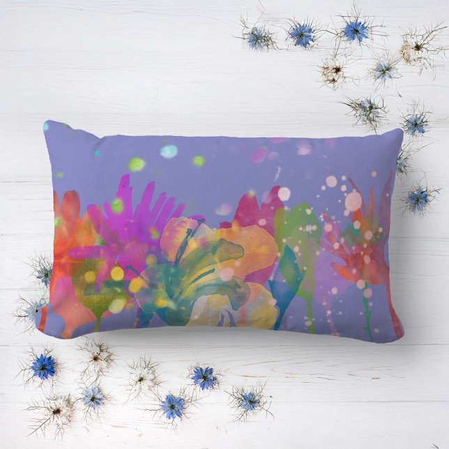 Colorful Watercolor Flowers on Blue Lendenkissen (Von Creator hochgeladen)