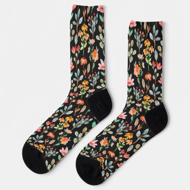 Colorful wildflowers in watercolor on black socken (Linkes Detail)