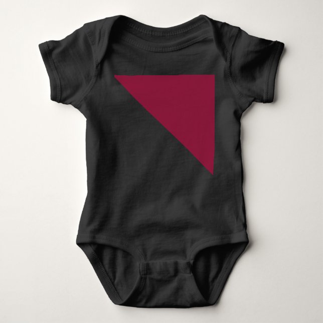 Colour Block Baby Bodysuit (Schwarz & Berry Red) Baby Strampler (Vorderseite)