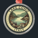 Comer See Italien Illustration Reisen Kunst, Dicht Ornament Aus Metall<br><div class="desc">Comer See Malerisches Kunstdesign. Der Comer See,  in der Lombardei Norditaliens,  ist ein hochklassiges Erholungsgebiet,  bekannt für seine dramatische Landschaft,  Set an den Ausläufern der Alpen.</div>