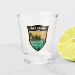 Comer See Vintag Italien Schnapsglas<br><div class="desc">Comer See Vektorkunst Design. Der Comer See,  in der Lombardei Norditaliens,  ist ein hochklassiges Erholungsgebiet,  bekannt für seine dramatische Landschaft,  Set an den Ausläufern der Alpen.</div>