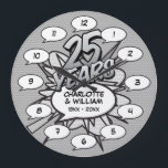 Comic Buch Pop Art 25. Silver Jubiläum Große Wanduhr<br><div class="desc">Personalisieren Sie mit Ihren Namen und Details zum 25-jährigen Jubiläum. Ein cooles,  trendiges und unterhaltsames Design,  das sogar noch mehr Wams,  Zap,  Pow zu einem besonderen Silberjubiläum macht.</div>