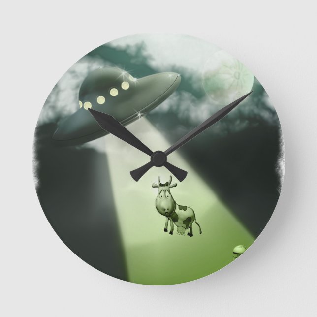 Comical UFO Cow Abduction Wall Clock Runde Wanduhr (Vorderseite)