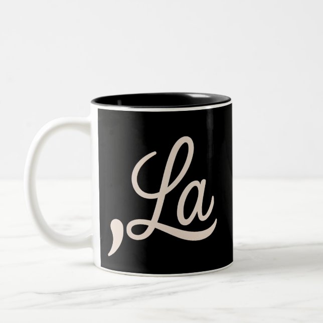 Comma La 2024 für die Präsidentschaftswahl Funny K Zweifarbige Tasse (Links)