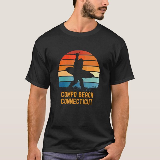 Compo Beach Connecticut Sasquatch Souvenir T-Shirt (Vorderseite)