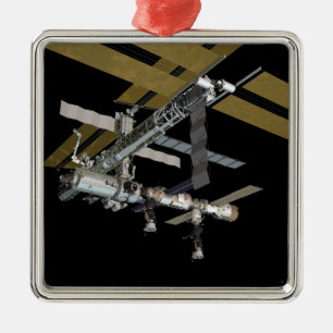 Computergenerierte Ansicht 17 Silbernes Ornament