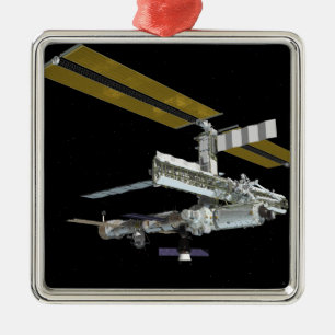 Computergenerierte Ansicht 26 Silbernes Ornament