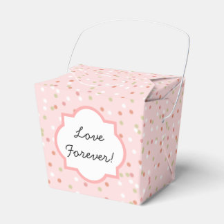 Confetti Cake Pink Buttercreme Zuckerguss Geschenkschachtel