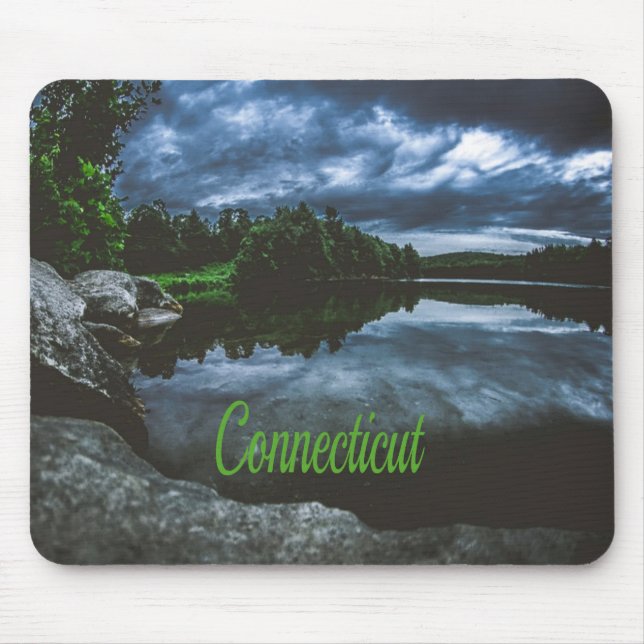 Connecticut Beutiful Lake Trees Mousepad (Vorne)