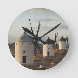 Consuegra, antike Windmühlen von La Mancha Runde Wanduhr