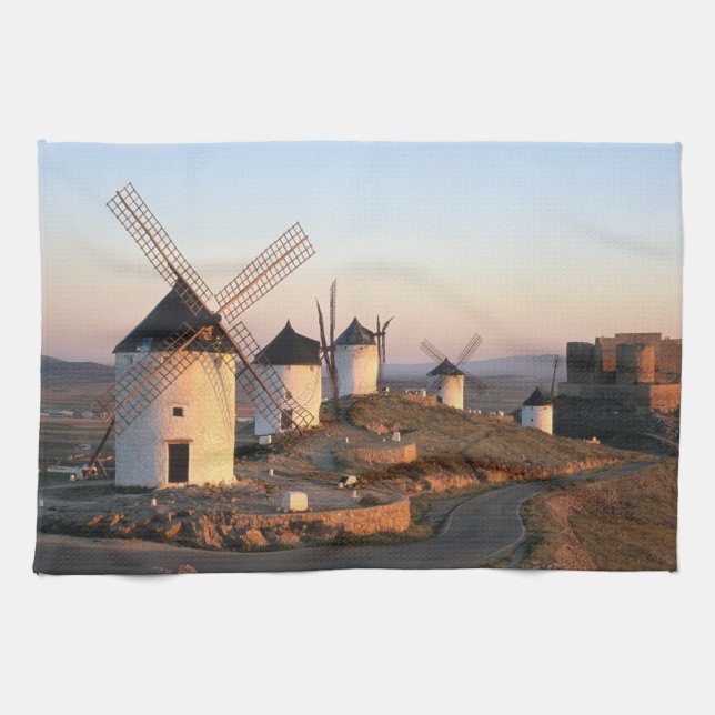Consuegra, La Mancha, Spanien, Windmühlen Küchentuch (Horizontal)