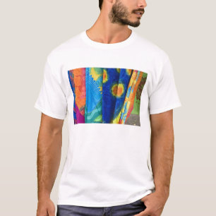 Cook Islands, Rarotonga. Batikstoff Punanga Nui T-Shirt