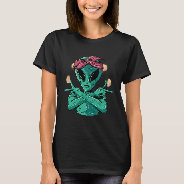 Cool Alien For UFO and Alien Believers T-Shirt (Vorderseite)