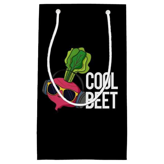 Cool Beet Funny Veggie Pun Dark BG Kleine Geschenktüte (Vorderseite)