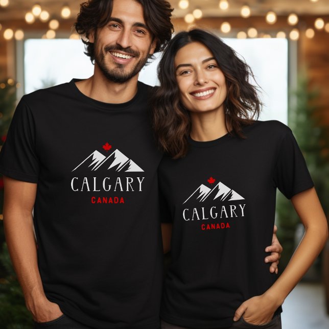 Cool Calgary Canada Mountains Maple Leaf Dark T-Shirt (Von Creator hochgeladen)