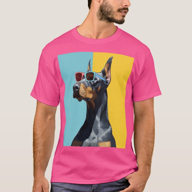 Cool Doberman with sunglasses T-Shirt (Vorderseite)
