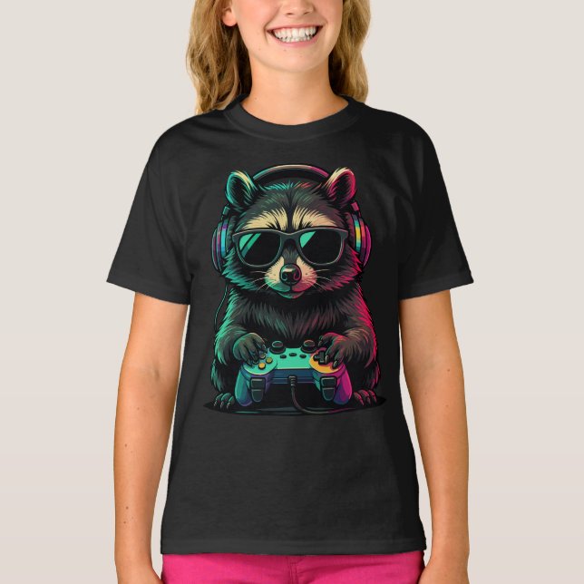 Cool Gamer Raccoon — Headphones and Controller T-Shirt (Vorderseite)