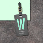Cool-Grau-Grün-Monogramm Gepäckanhänger<br><div class="desc">Cooles,  vollständig anpassbares Gepäckanhänger-Design mit Textur grauem Hintergrund und fett grüner Monografie. Modernes,  elegantes Design.</div>