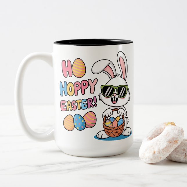 Cool Hoppy Easter Bunny Sunglasses and Basket Kids Zweifarbige Tasse (Mit Donut)
