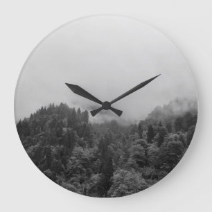 Cool, magical foggy nature große wanduhr