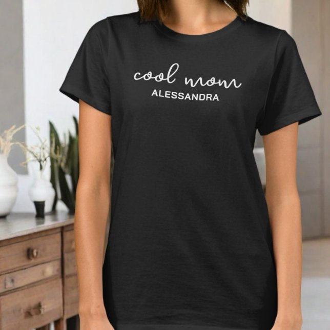 Cool-Mama-Monogramm-Typografie T-Shirt (Von Creator hochgeladen)
