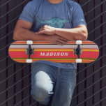 Cool Moderne Streifen Personalisierter Individuell Skateboard<br><div class="desc">Cool Modern Stripes Personalisierter Individuelle Name Skateboard bietet ein buntes Streifen-Muster von rosa, lila, gelb und schwarz mit Ihrem personalisierten Namen. Personalisieren Sie diese, indem Sie den Text in dem dafür vorgesehenen Textfeld bearbeiten. Geben Sie Ihrem Lieblingskateboarder zu Weihnachten, Geburtstag oder Ihrer BESTE FREUNDIN ein maßgeschneidertes Geschenk, ein personalisiertes Skateboard....</div>