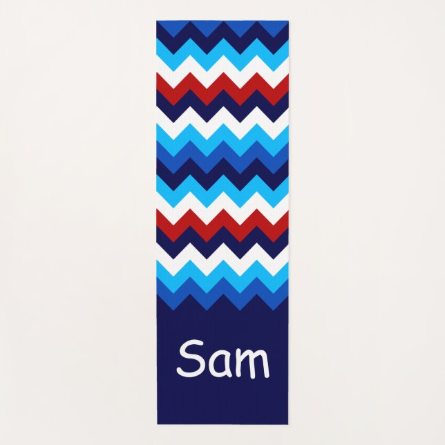 Cool Red White Blue Chevrons Monogram Yoga Mat Yogamatte (Vorderseite)