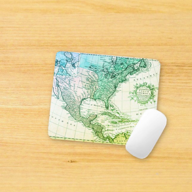 Cool Reisende Grüne Vintage Karte Nordamerikas Mousepad (Von Creator hochgeladen)