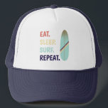 Cool Retro Vintag Blue Surfboard Surfer Truckerkappe<br><div class="desc">Alte Vintage Surf-Illustration</div>