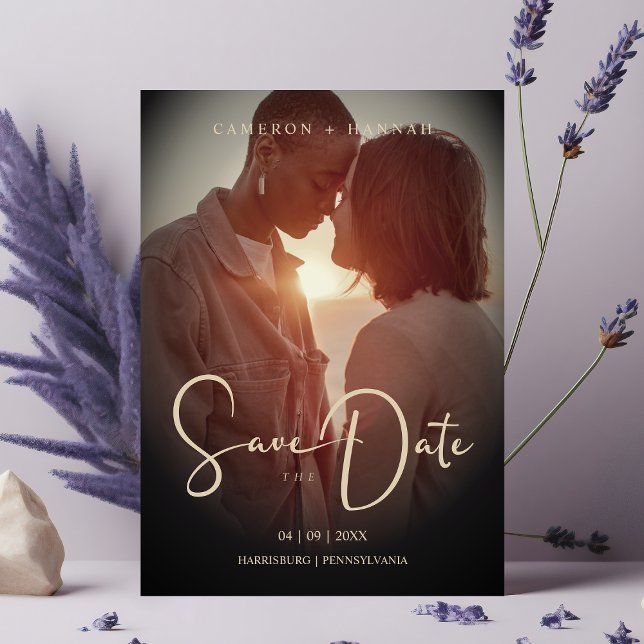 Cool Script Sophisticated Fake Golden Trendy Photo Save The Date (Von Creator hochgeladen)