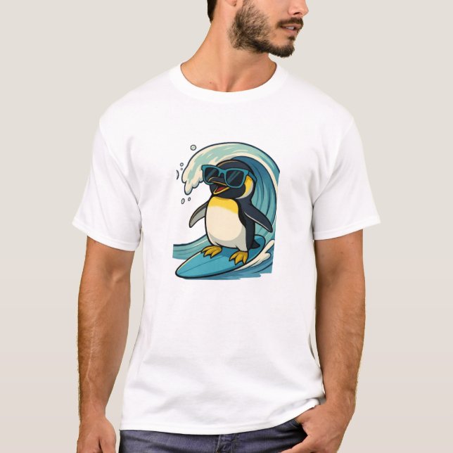 Cool Surfer Penguin with Sunglasses T-Shirt (Vorderseite)