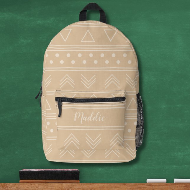 Cool Trendy Tan Mudcloth Monogram Name Bedruckter Rucksack (Von Creator hochgeladen)