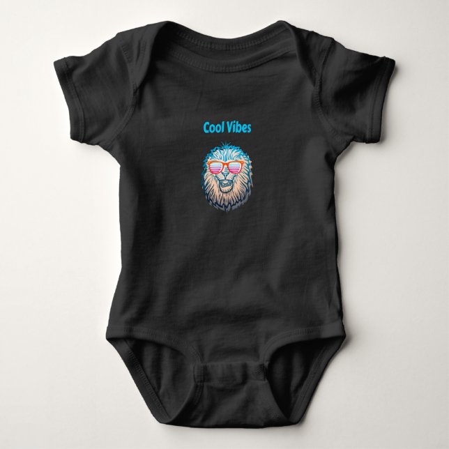 Cool Vibes Lion Baby Strampler (Vorderseite)