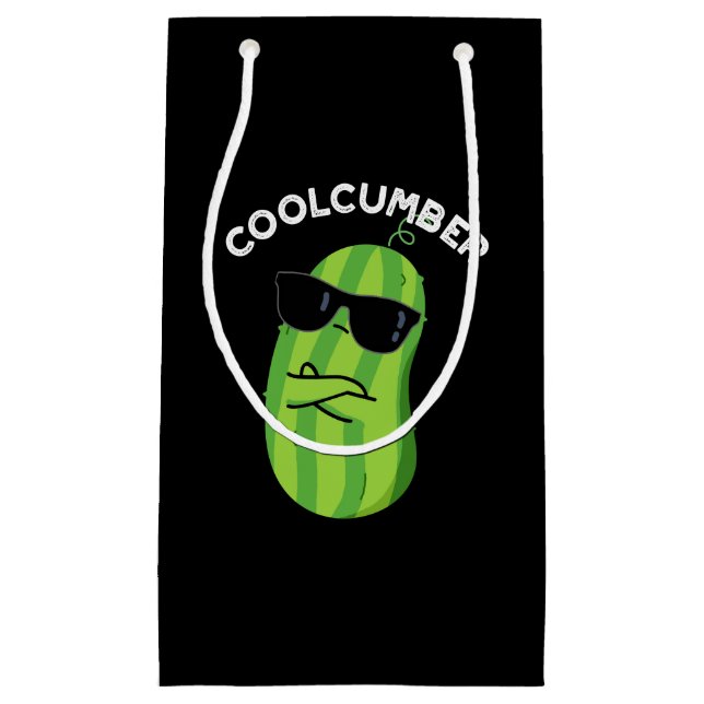 Coolcumber Funny Veggie Cucumber Pun Dark BG Kleine Geschenktüte (Vorderseite)