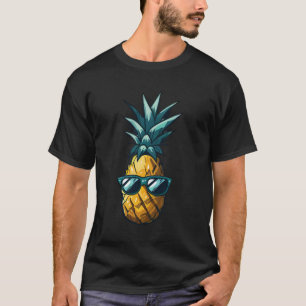 Coole Ananas von Kawaii - Fun Fruit Design T-Shirt