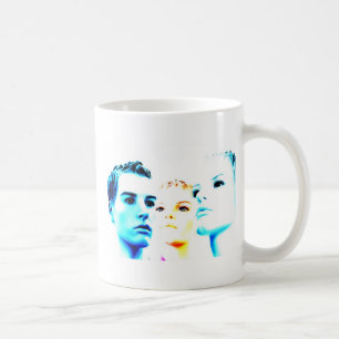 Coole Gesichter (drei Freunde), minimalistisches D Kaffeetasse