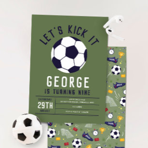 Coole grüne sportliche Fußball-Kinder-Geburtstagsf Einladung