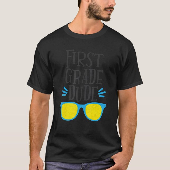 coole Jungen der 1. Klasse Typ Sonnenbrille Zurück T-Shirt (Vorderseite)