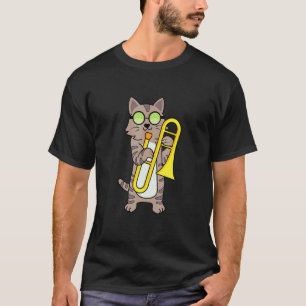 Coole Kitty-Katze spielt die Posaune und trägt ein T-Shirt