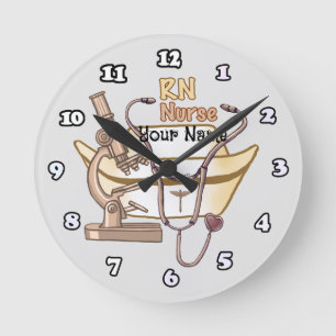 Coole Krankenschwester Runde Wanduhr