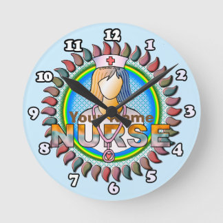 Coole Krankenschwester Runde Wanduhr