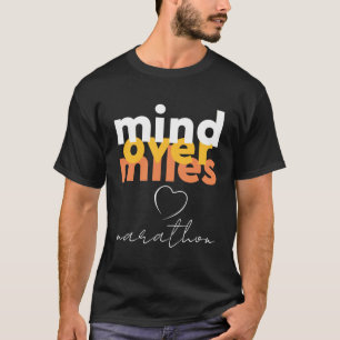 Coole moderne Ausdauermotivation Sport Gelber Typo T-Shirt
