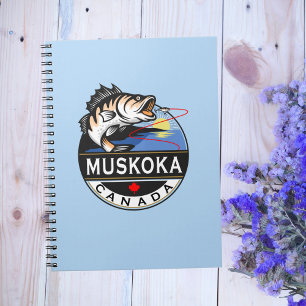 Coole Muskoka Kanada Fischerei Wappen im Freien Notizblock