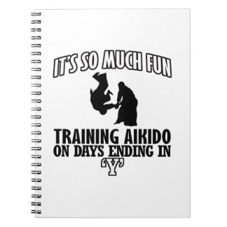 coole neigende Aikido ENTWÜRFE Notizblock