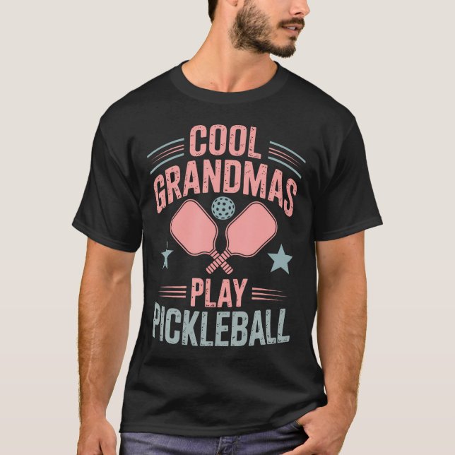 Coole Omas spielen Pickleball T-Shirt (Vorderseite)