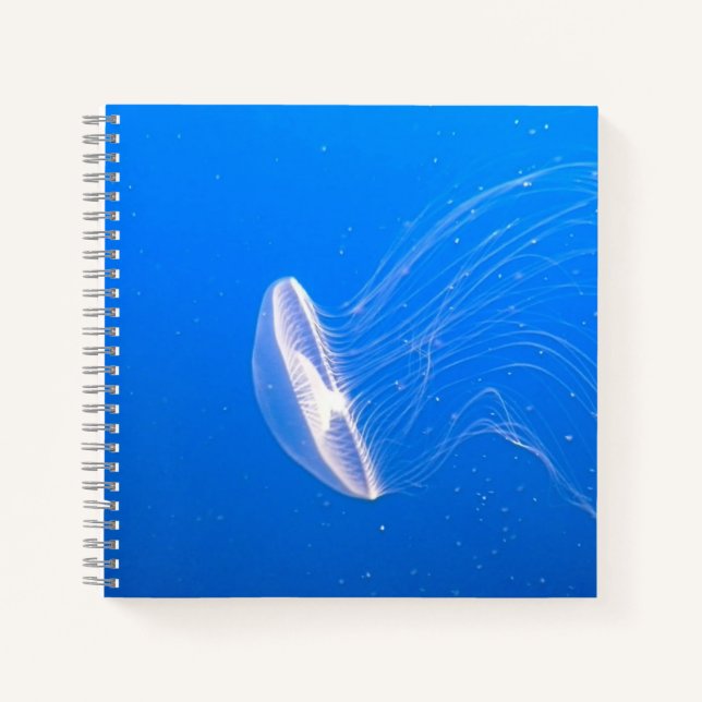 Coole Quallen Tentacles Bright Blue Water Notizbuch (Vorderseite)