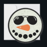 Coole Snowman Round Christmas Flat Card Feiertagskarte<br><div class="desc">Coole Snowman Round Christmas Flat Card. Schneemann-Gesicht auf einer runden Flachkarte mit schwarzem Leder und Silberschimmer-Glitzer. Foto- und Textverarbeitungskarte.</div>